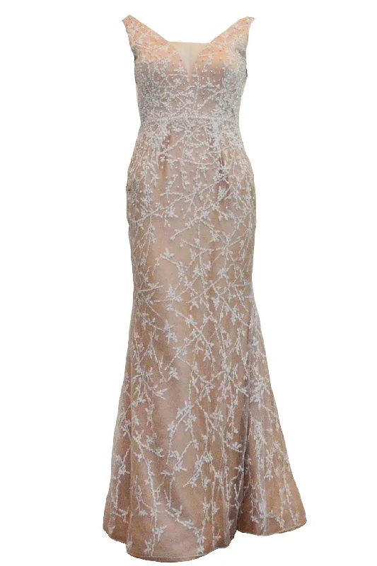 Rent : Giovani Wanda - White Embroidered V-Neck Gown Sexy Lace Gown